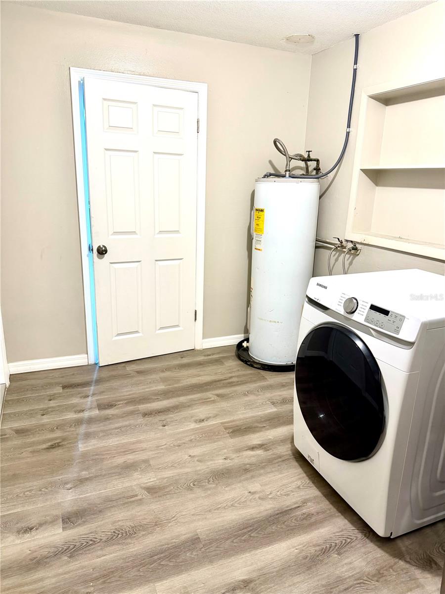 Image 25 of 28 For 2474 Dianne Drive