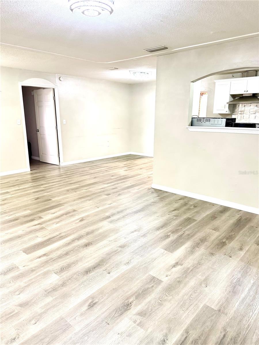 Image 3 of 28 For 2474 Dianne Drive