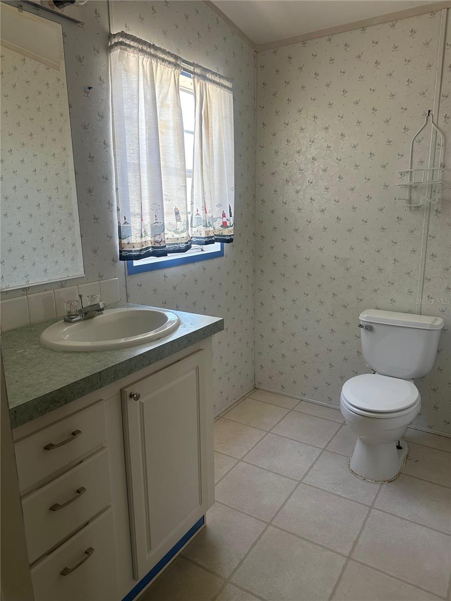 Image 10 of 18 For 1814 Winchester Court S