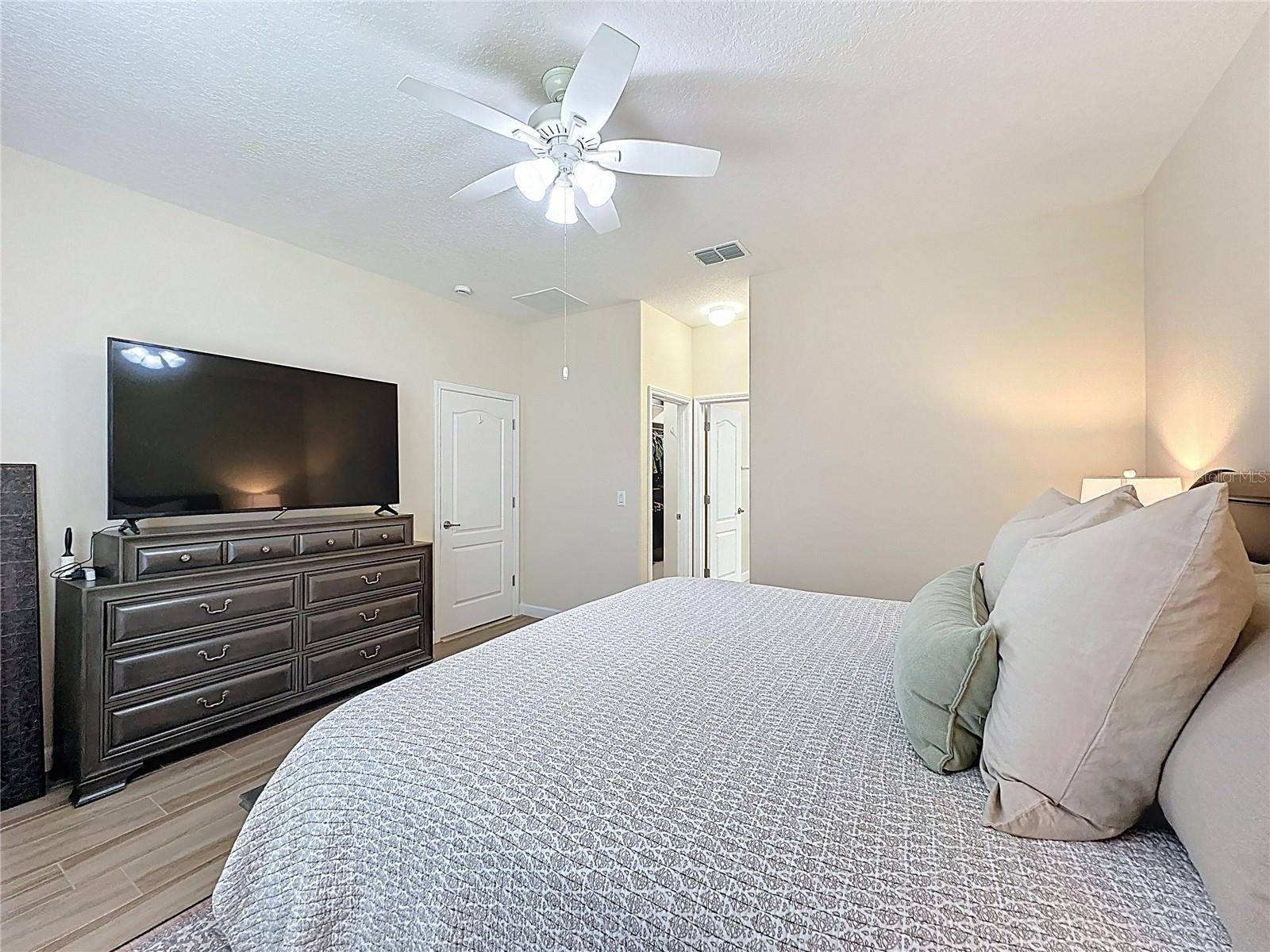 Image 35 of 73 For 5307 Cortland Drive