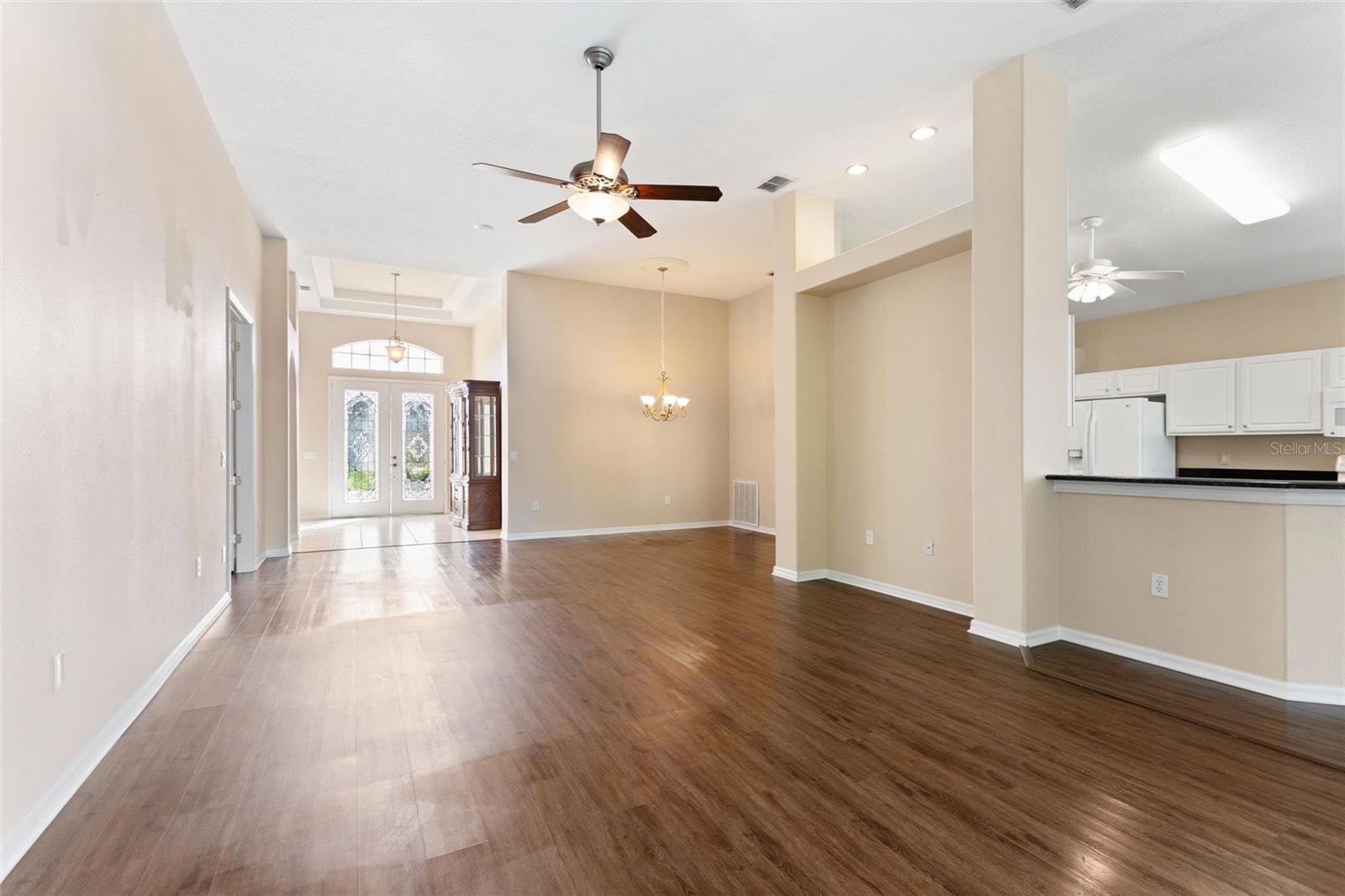 Image 20 of 68 For 331 Cunningham Dr