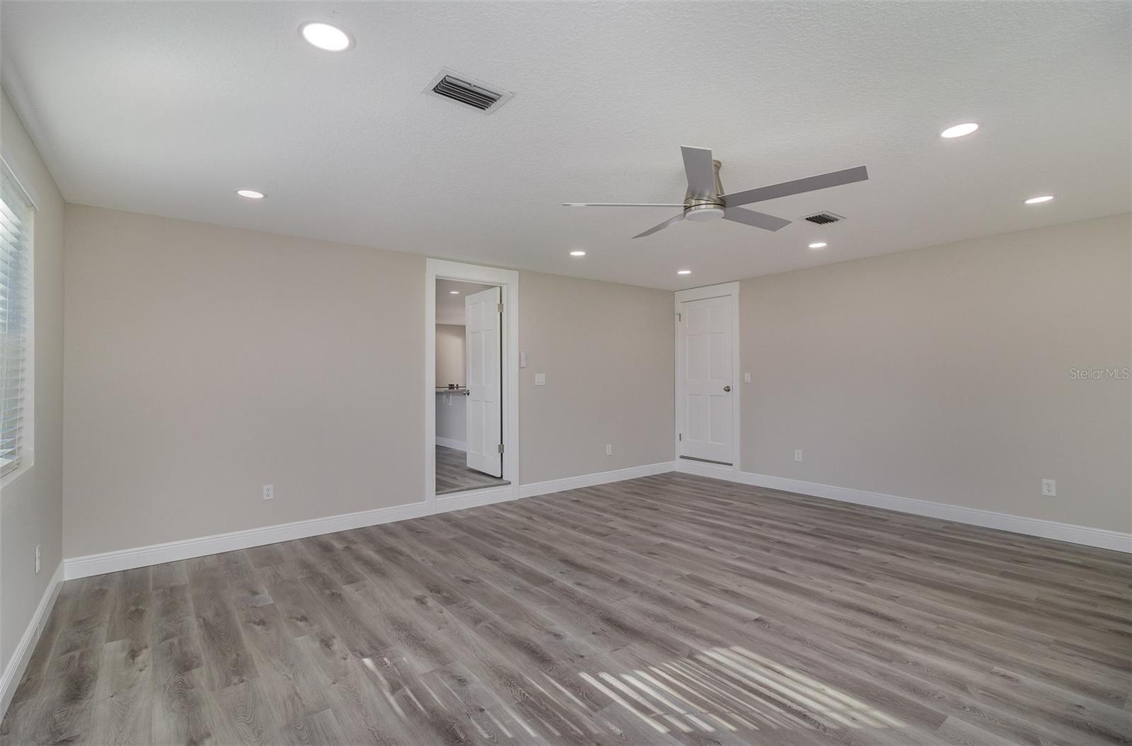 Image 20 of 44 For 1208 Indian River Avenue