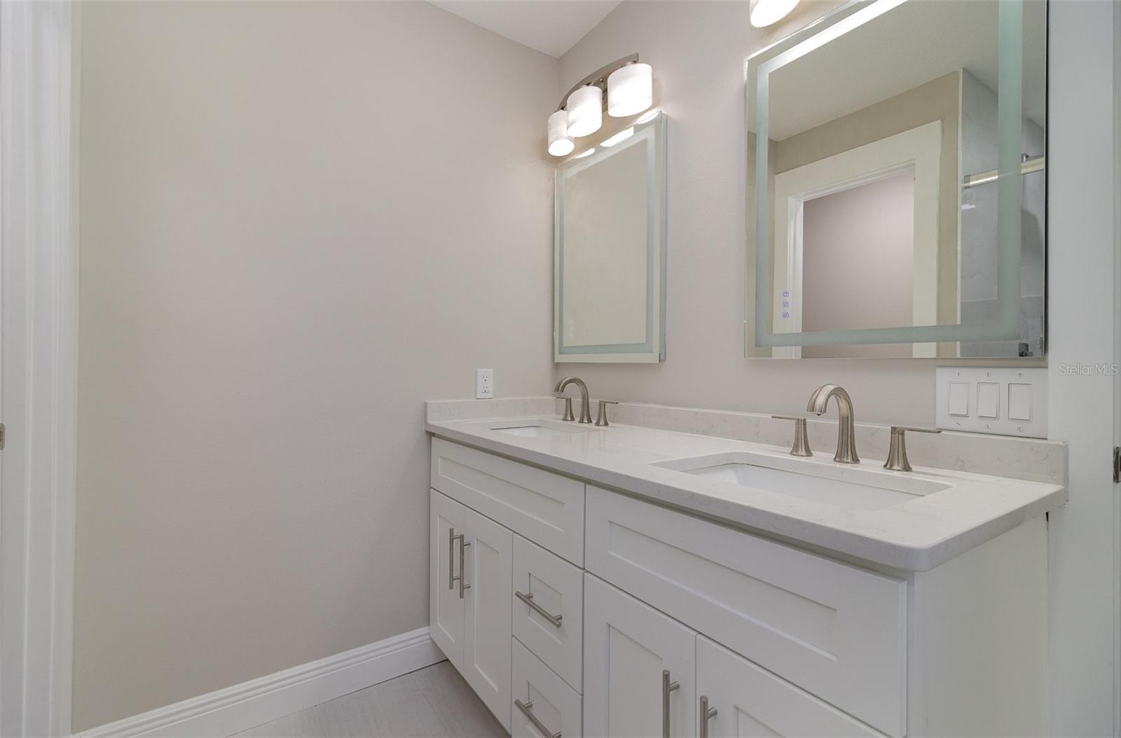 Image 28 of 44 For 1208 Indian River Avenue