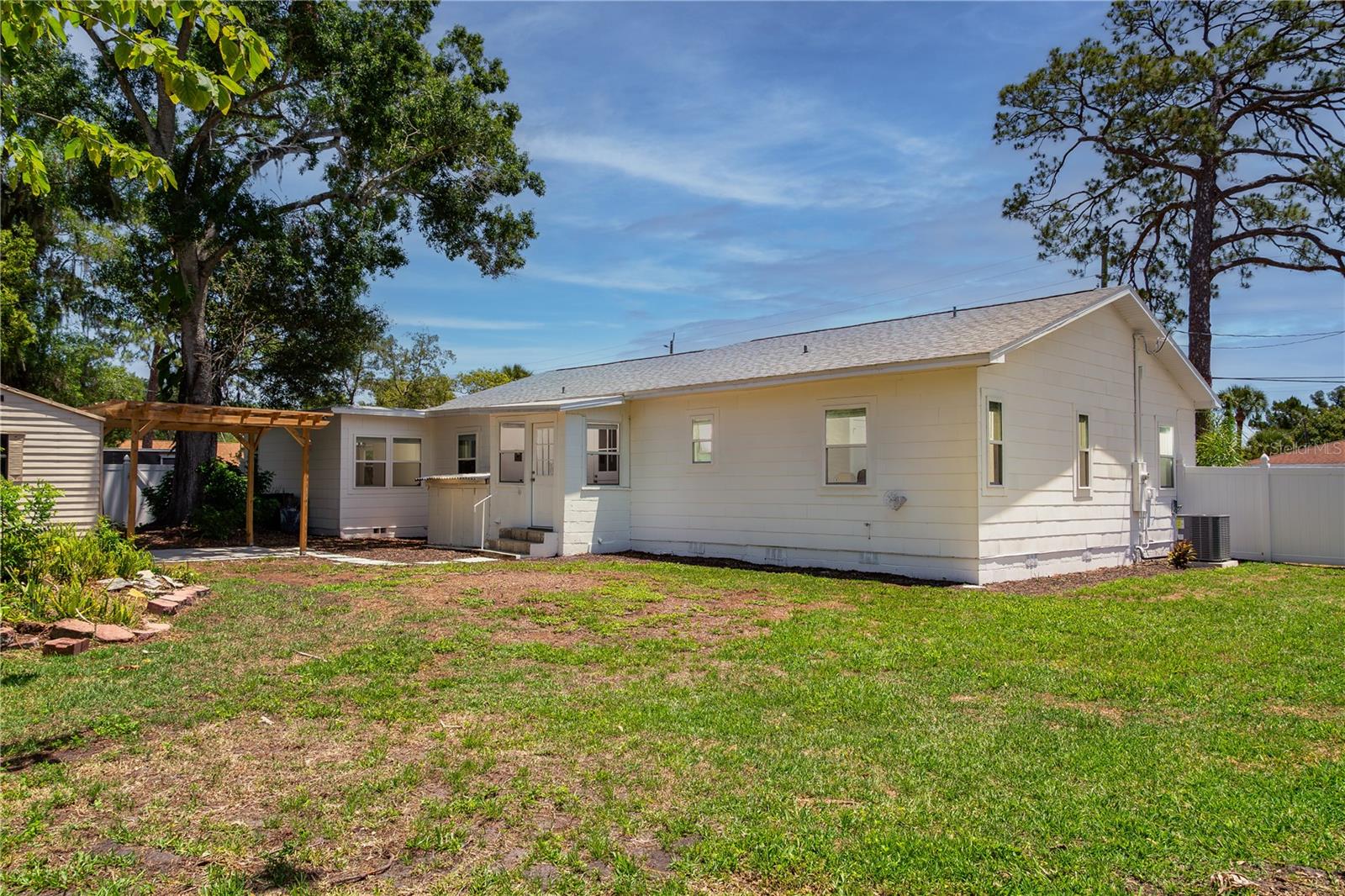 Image 38 of 44 For 1208 Indian River Avenue