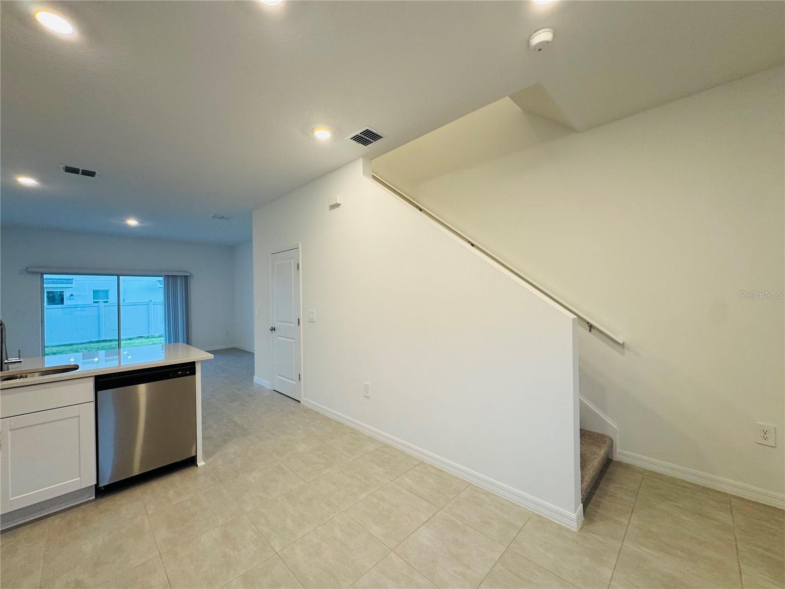 Image 10 of 42 For 2923 Skyline Loop