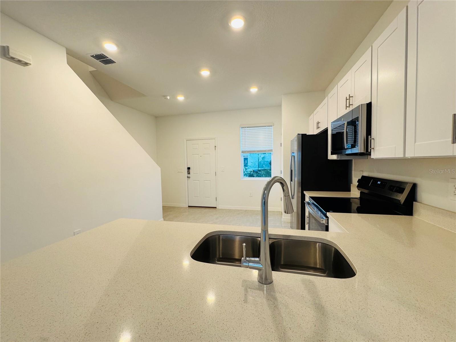 Image 9 of 42 For 2923 Skyline Loop