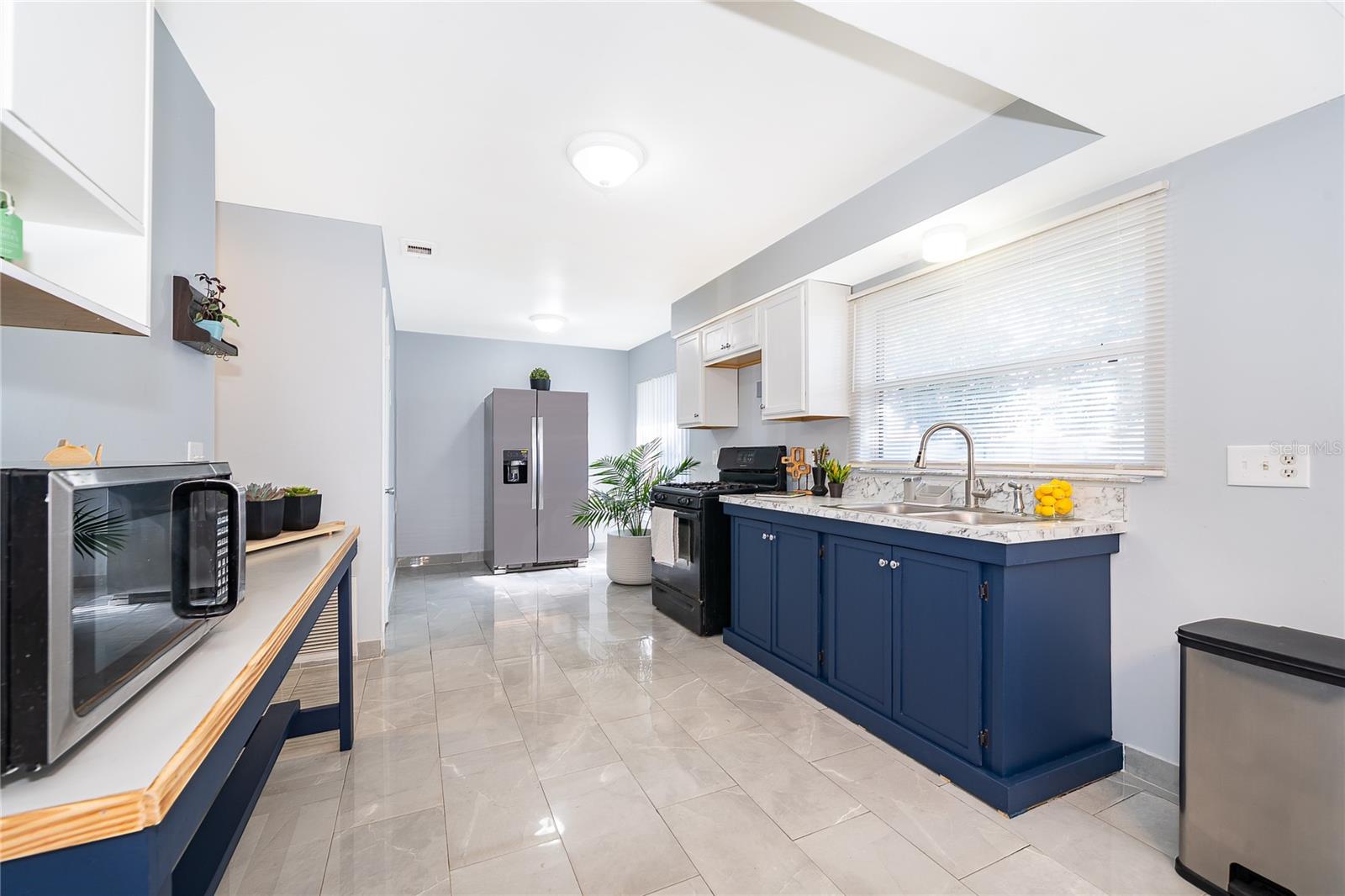 Image 10 of 25 For 12141 Caper Street