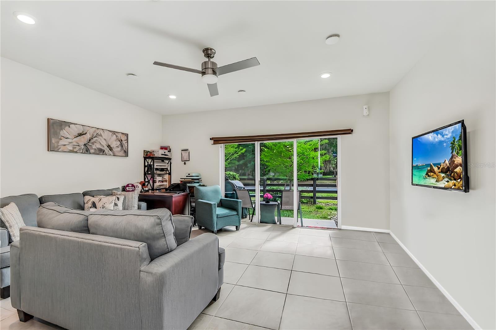 Image 14 of 41 For 2639 Buena View Road