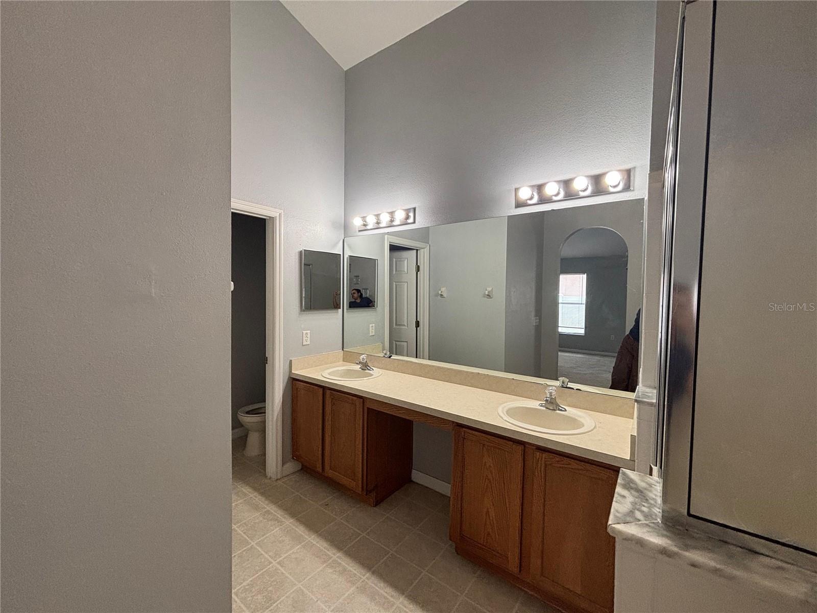 Image 8 of 12 For 3068 Cameron Drive