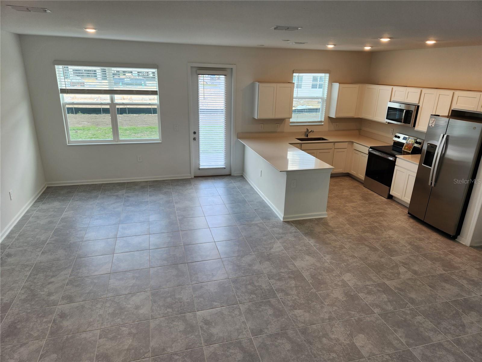 Image 10 of 41 For 203 Bogey Drive