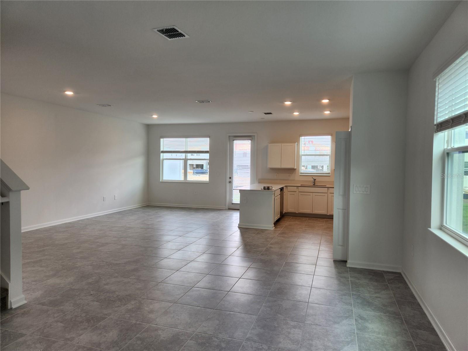 Image 13 of 41 For 203 Bogey Drive