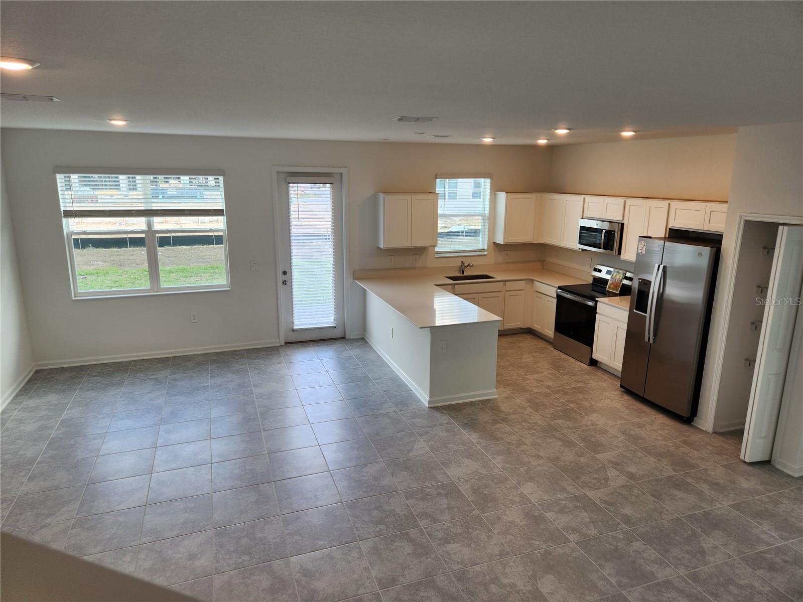 Image 9 of 41 For 203 Bogey Drive