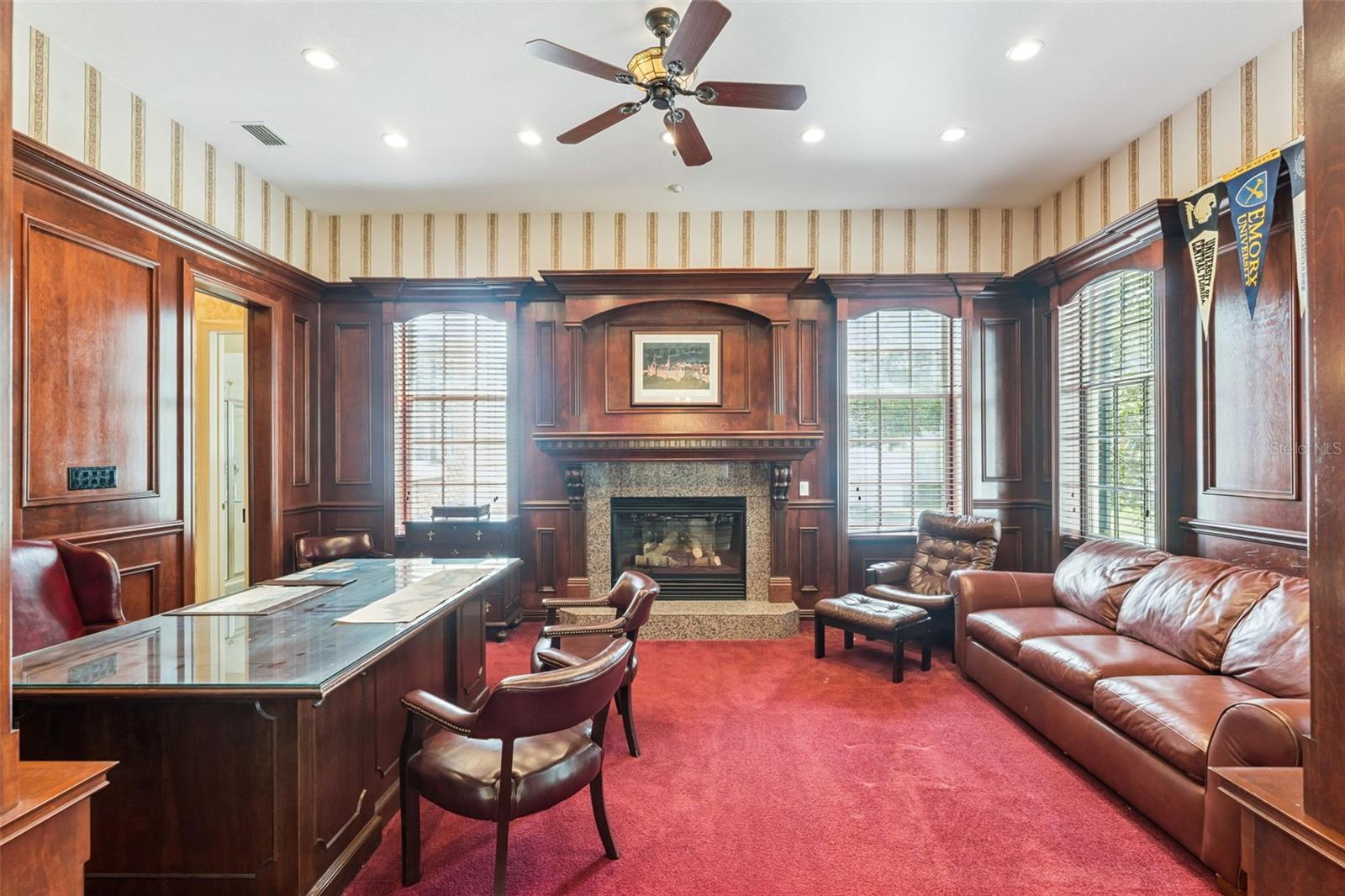 Image 13 of 73 For 915 Westpark Drive