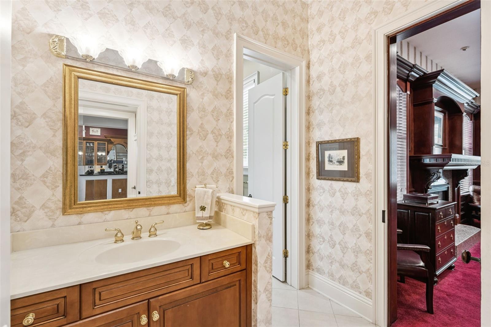 Image 15 of 73 For 915 Westpark Drive