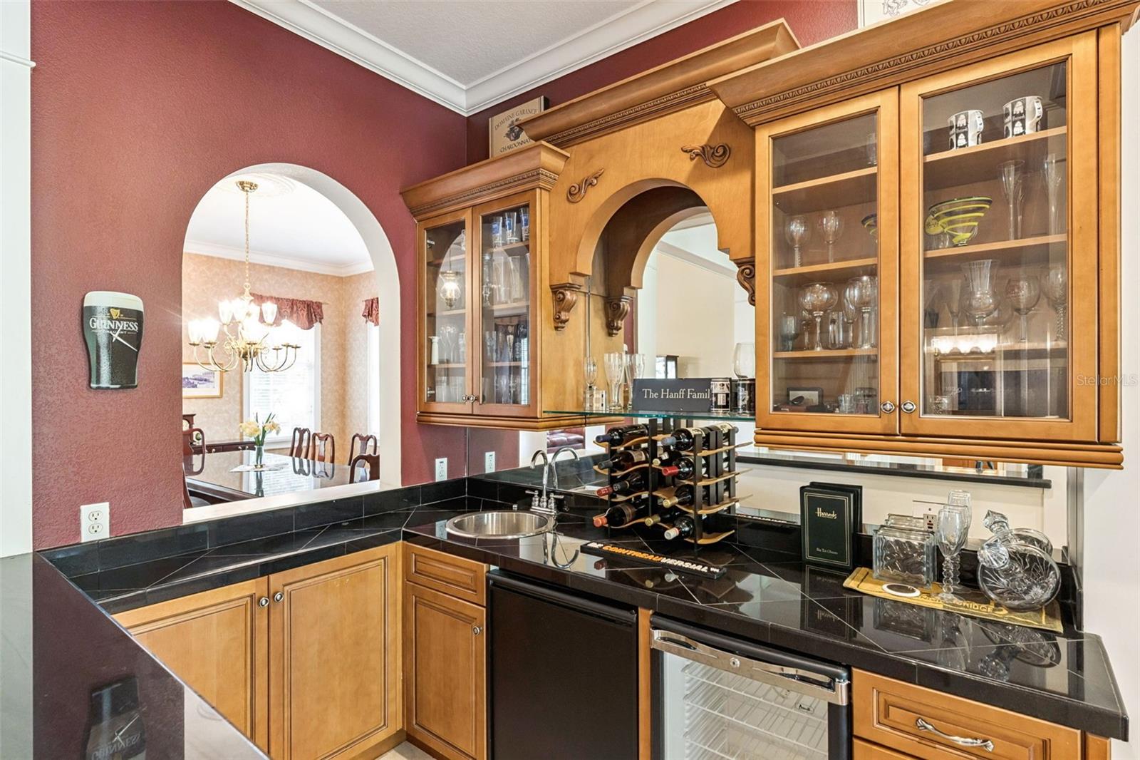 Image 17 of 73 For 915 Westpark Drive