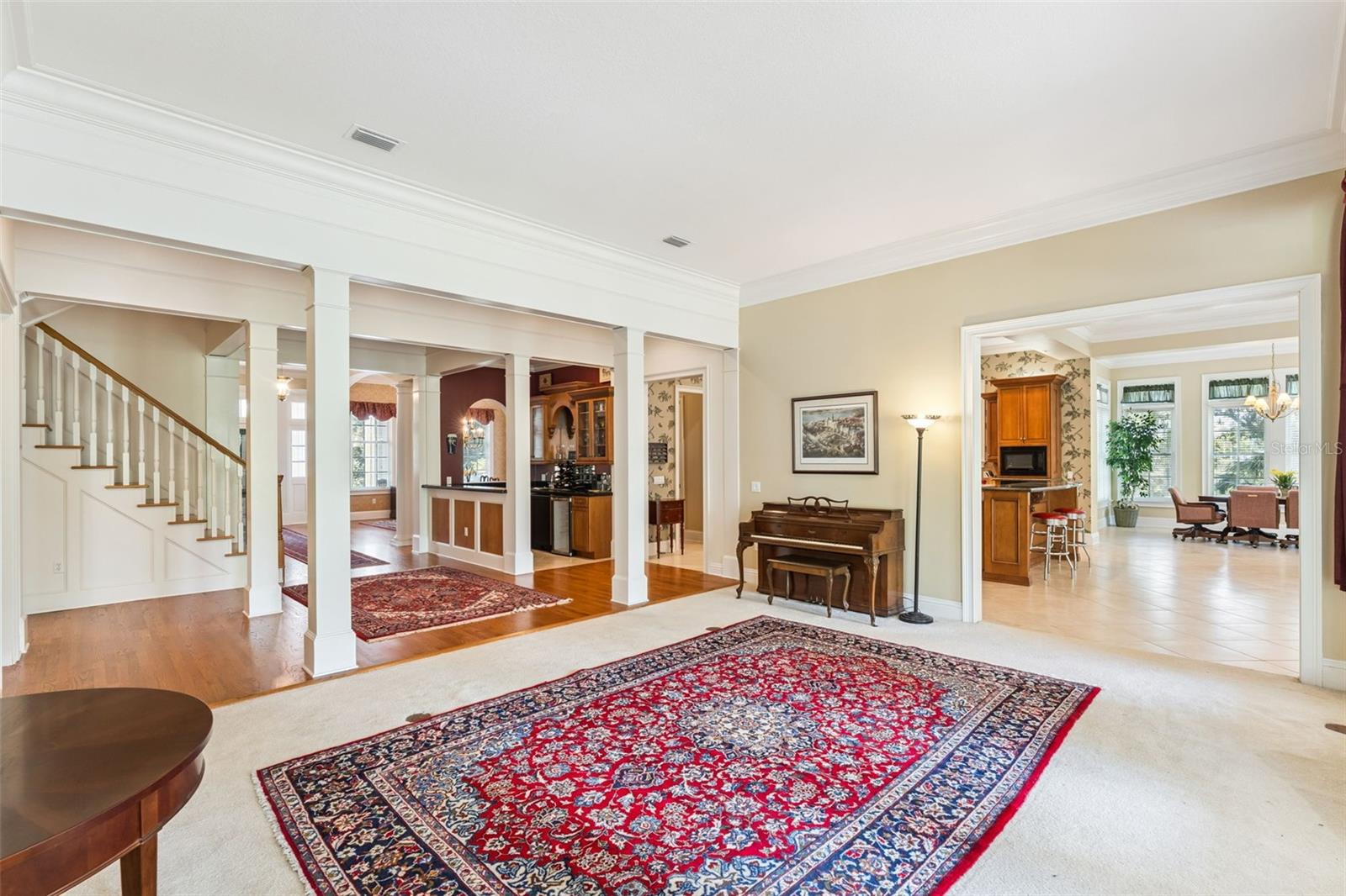 Image 21 of 73 For 915 Westpark Drive