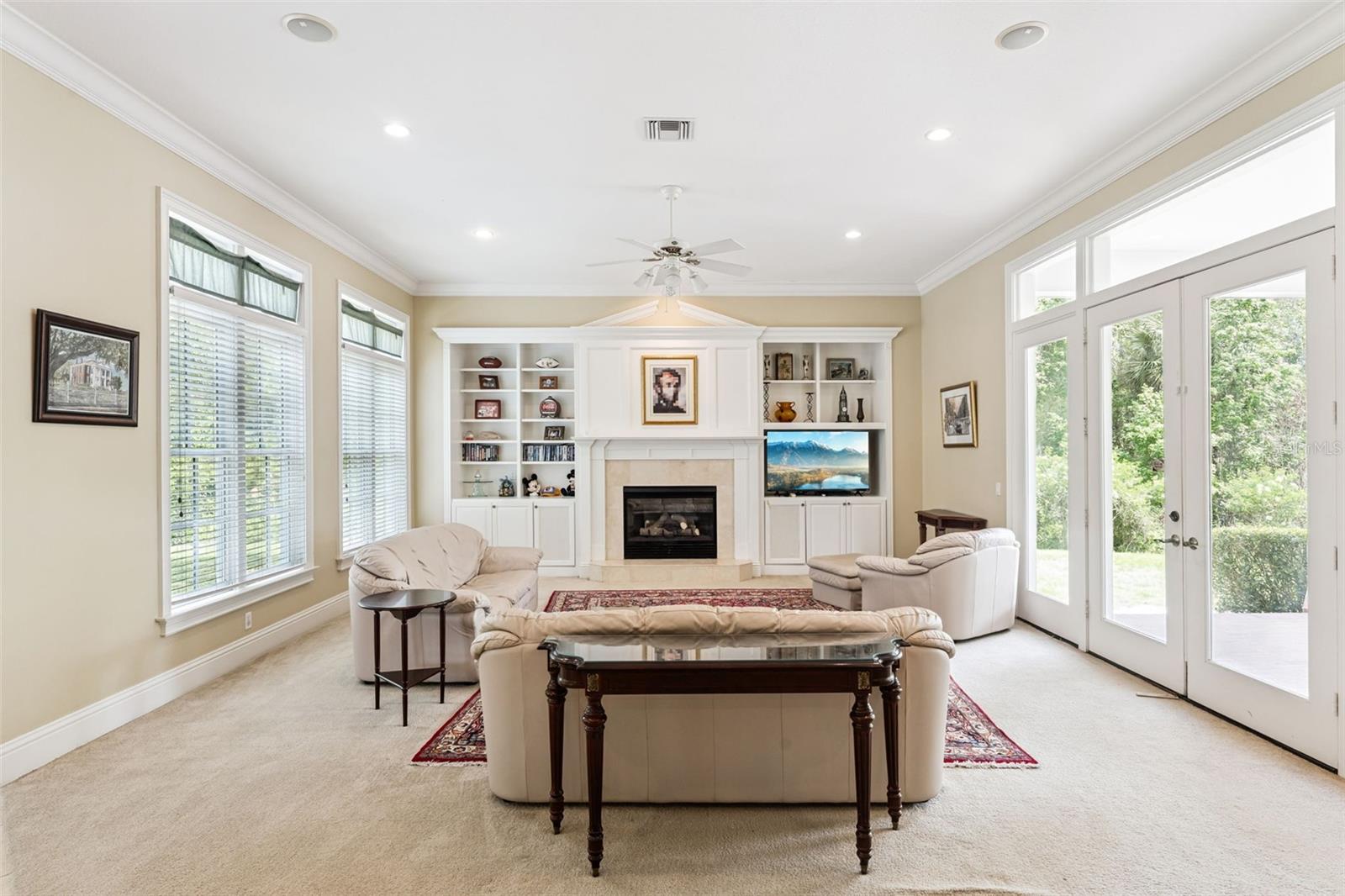 Image 32 of 73 For 915 Westpark Drive