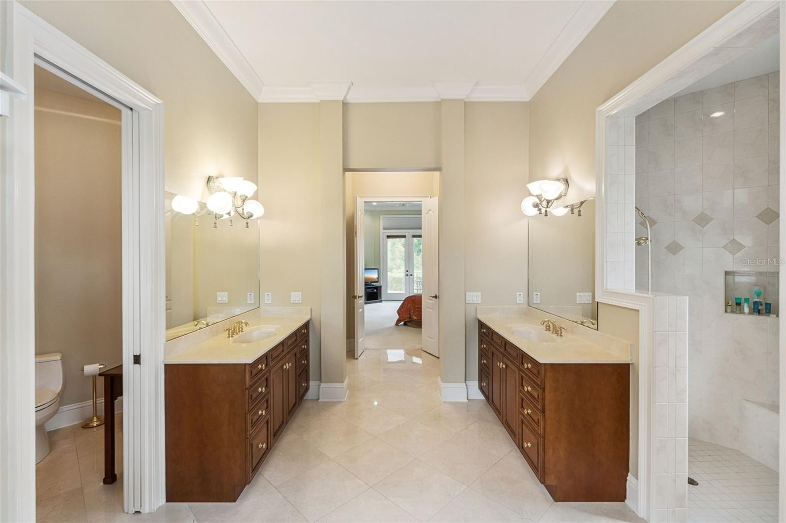 Image 38 of 73 For 915 Westpark Drive