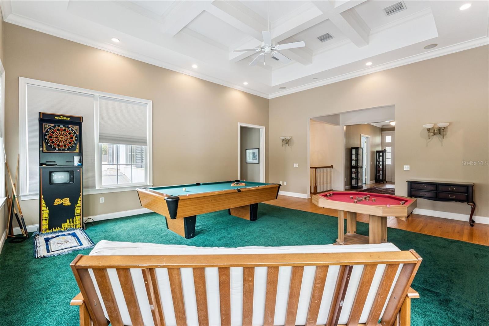 Image 40 of 73 For 915 Westpark Drive