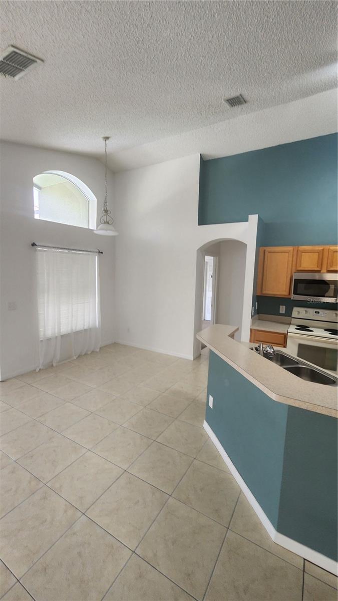 Image 19 of 93 For 2618 Emerald Island Boulevard