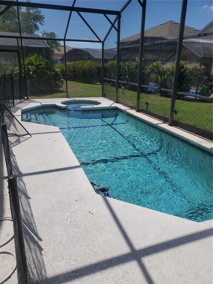 Image 24 of 93 For 2618 Emerald Island Boulevard