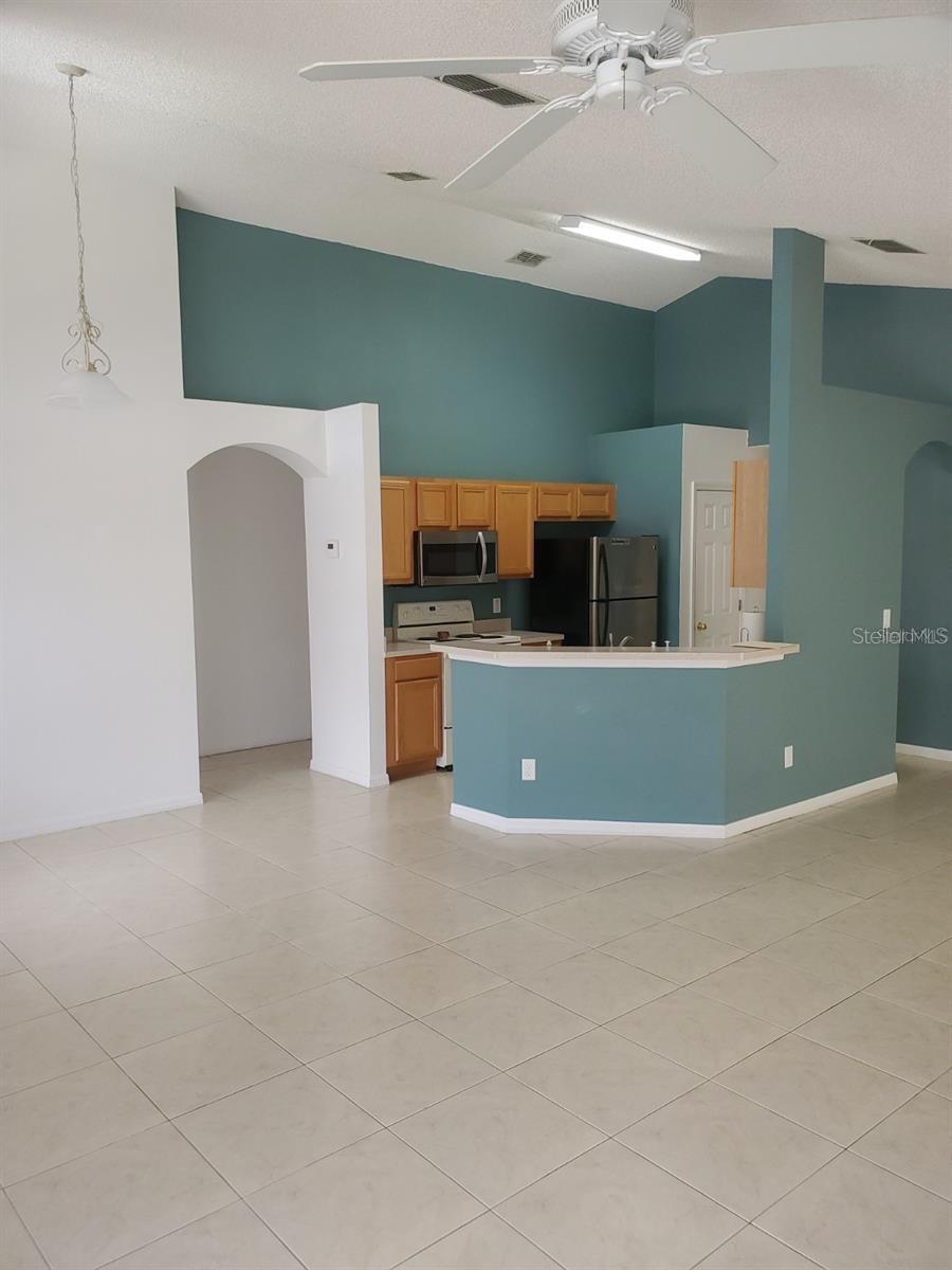 Image 27 of 93 For 2618 Emerald Island Boulevard