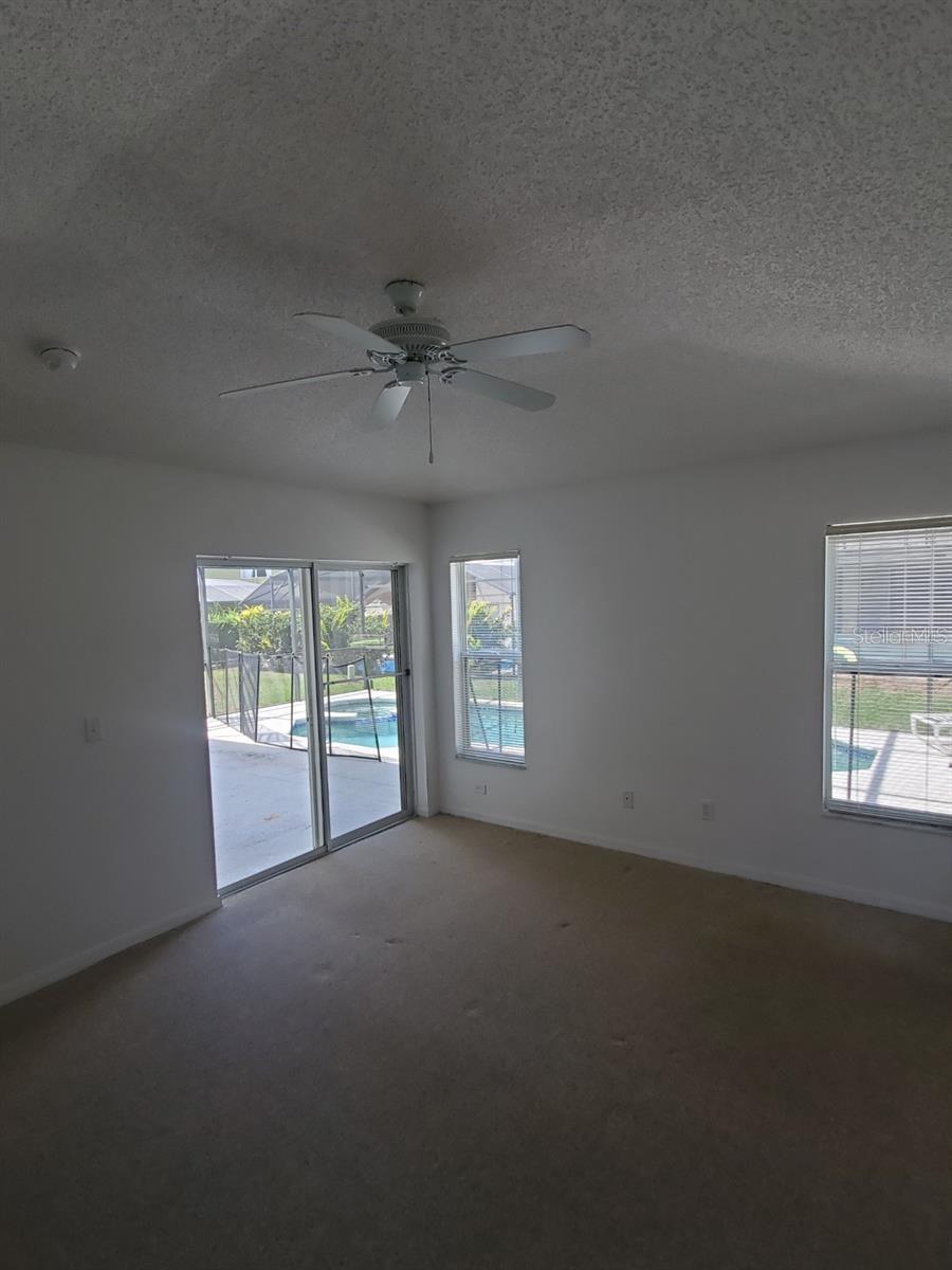 Image 38 of 93 For 2618 Emerald Island Boulevard