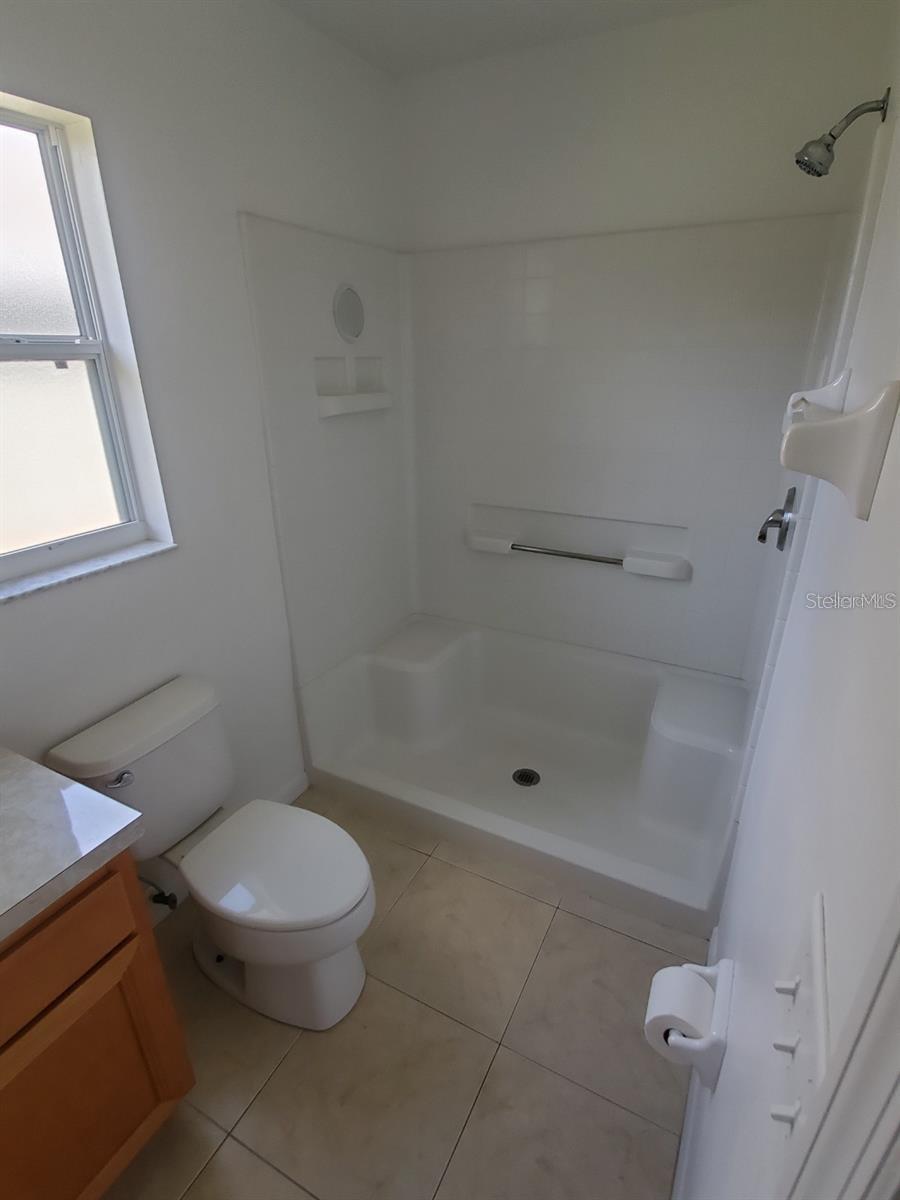 Image 45 of 93 For 2618 Emerald Island Boulevard