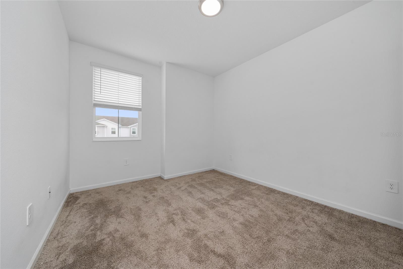 Image 17 of 23 For 7720 Stone Creek Trail