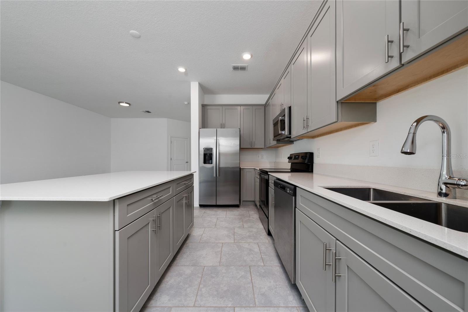 Image 5 of 23 For 7720 Stone Creek Trail