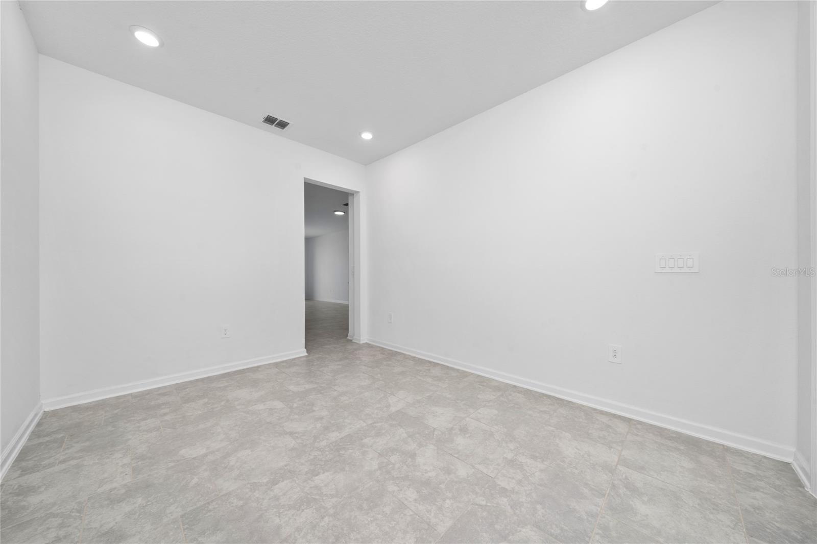 Image 8 of 23 For 7720 Stone Creek Trail