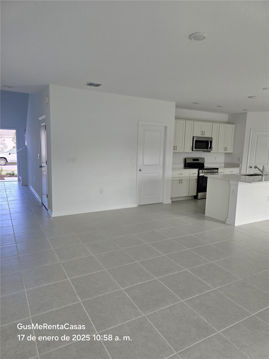 Image 4 of 24 For 5794 Le Marin Way