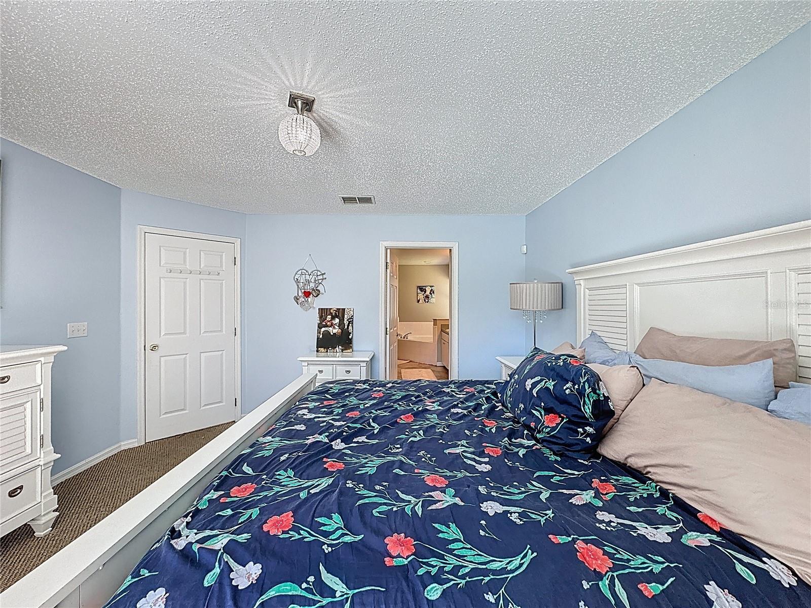 Image 32 of 88 For 2213 Mallory Circle