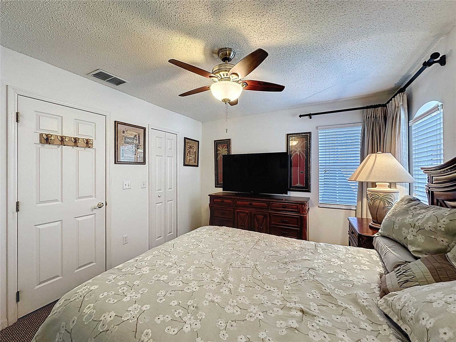 Image 37 of 88 For 2213 Mallory Circle