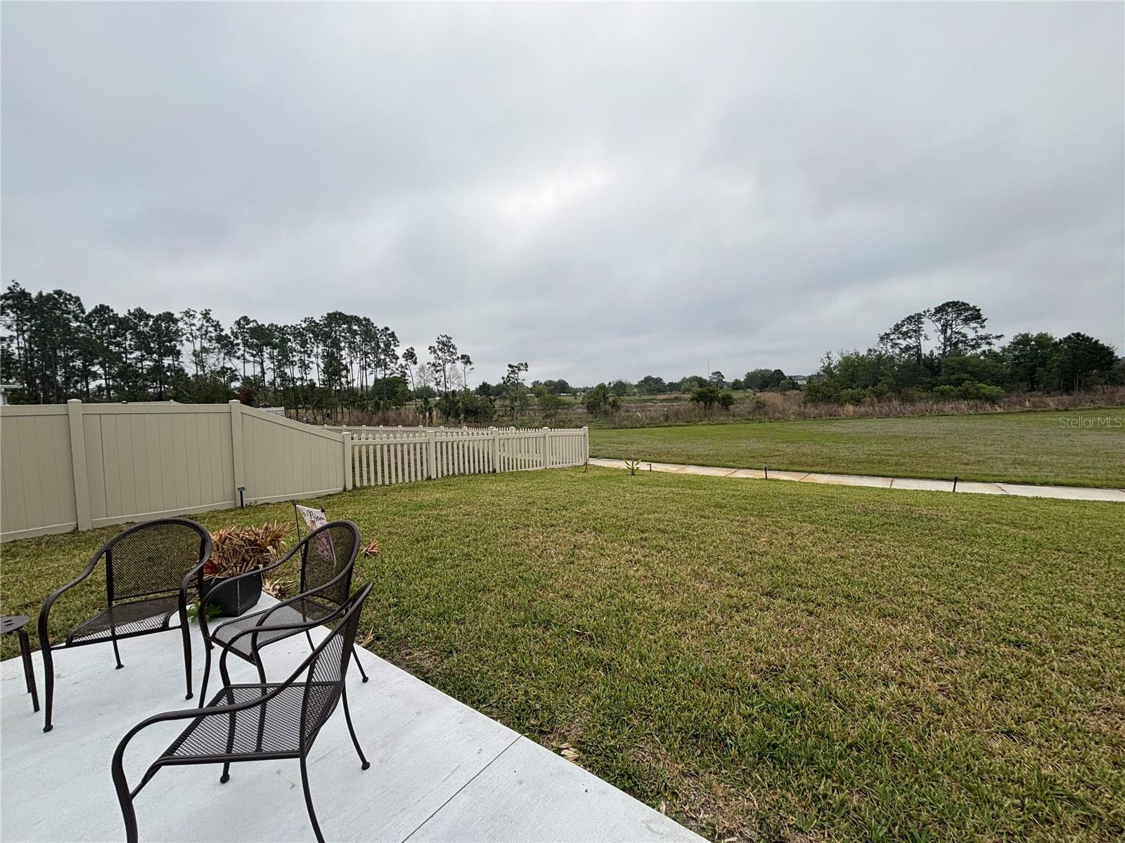 Image 4 of 37 For 464 Talisi Loop