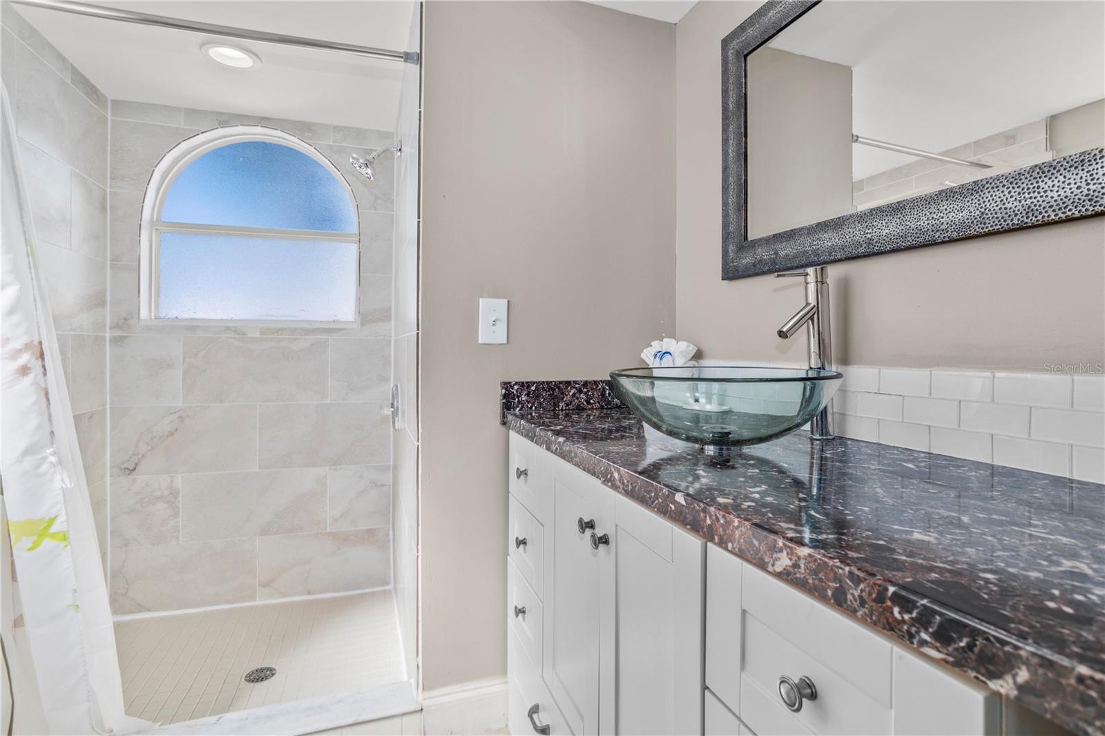 Image 17 of 37 For 2749 Poinciana Boulevard 15