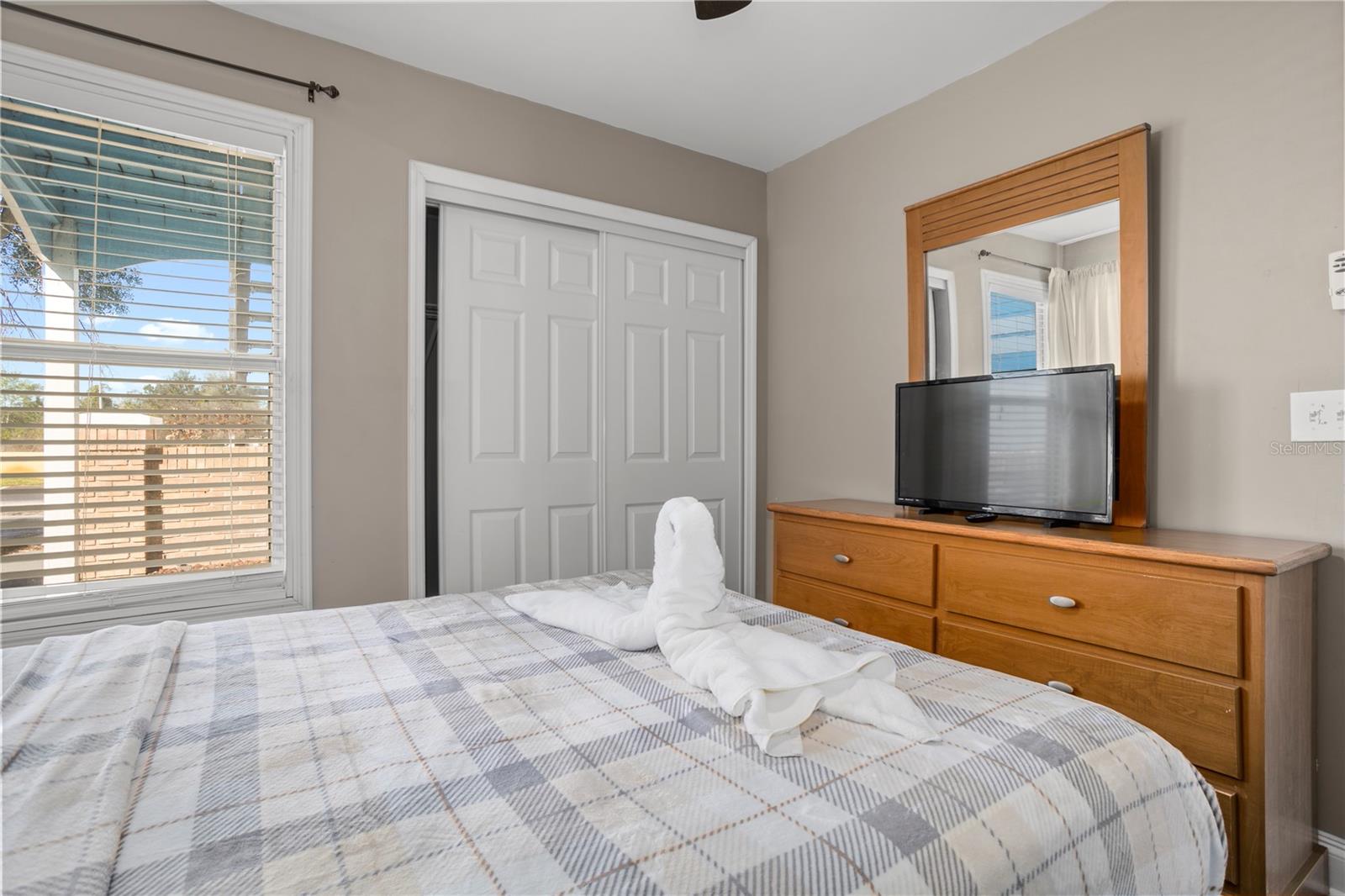 Image 22 of 37 For 2749 Poinciana Boulevard 15
