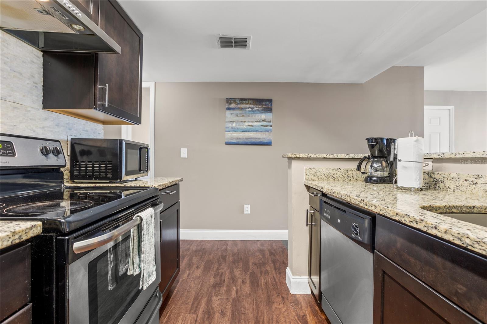 Image 12 of 37 For 2749 Poinciana Boulevard 15