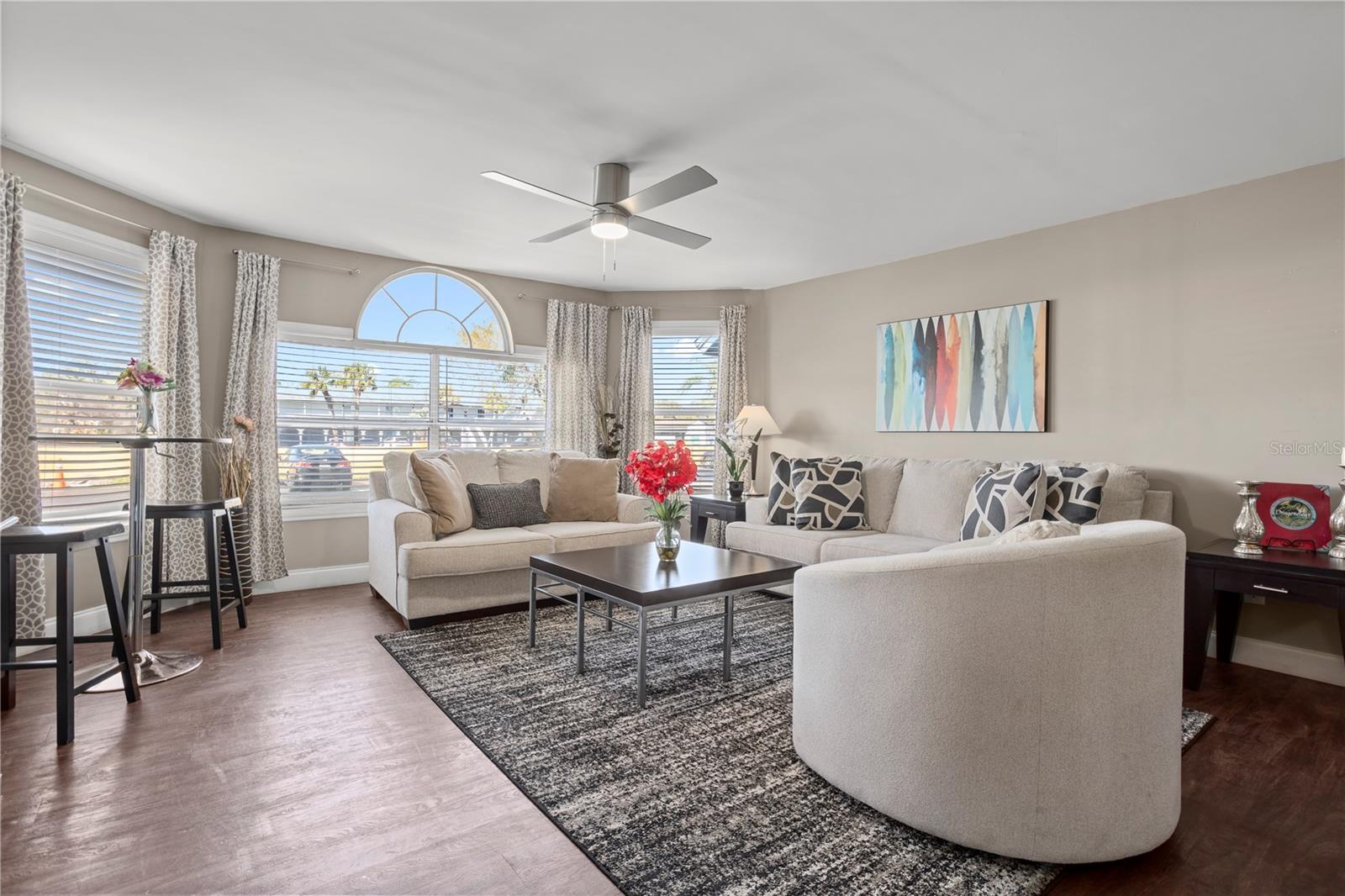 Image 4 of 37 For 2749 Poinciana Boulevard 15