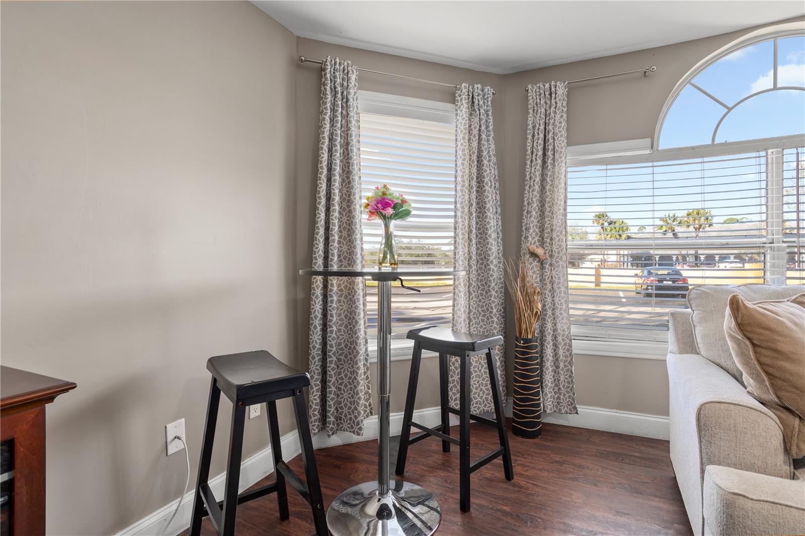 Image 8 of 37 For 2749 Poinciana Boulevard 15