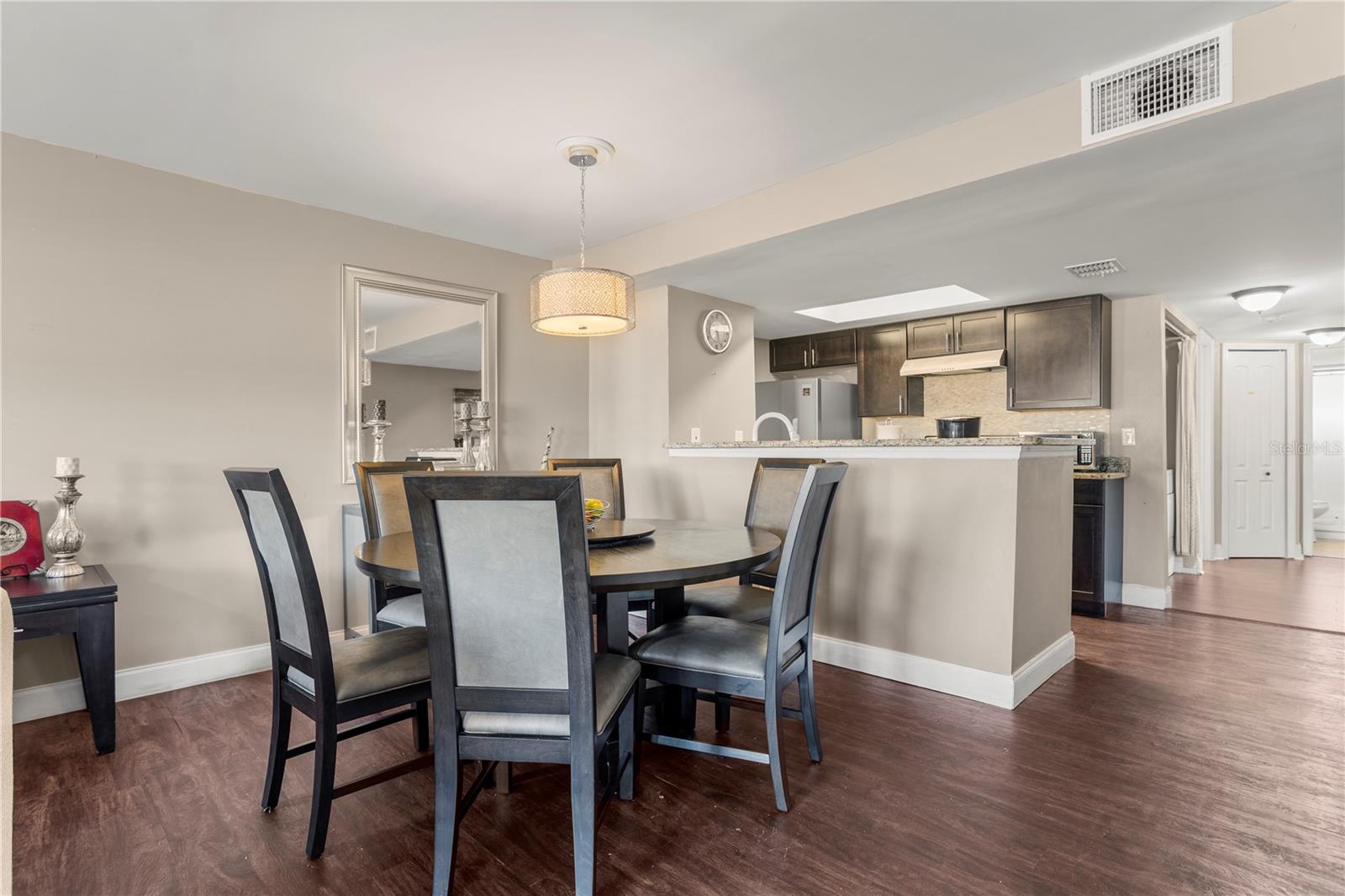 Image 9 of 37 For 2749 Poinciana Boulevard 15