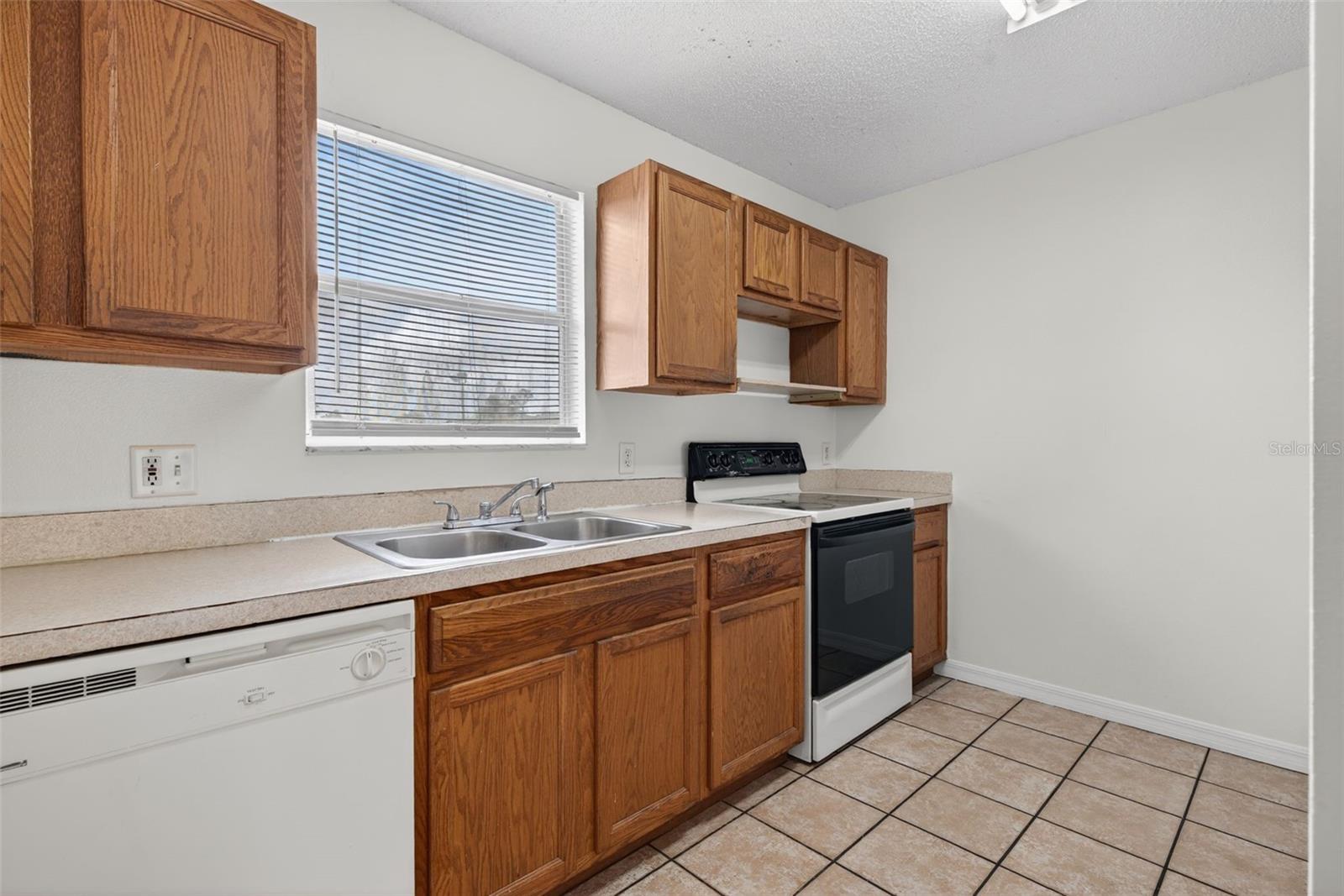 Image 15 of 31 For 170 Bowie Lane C