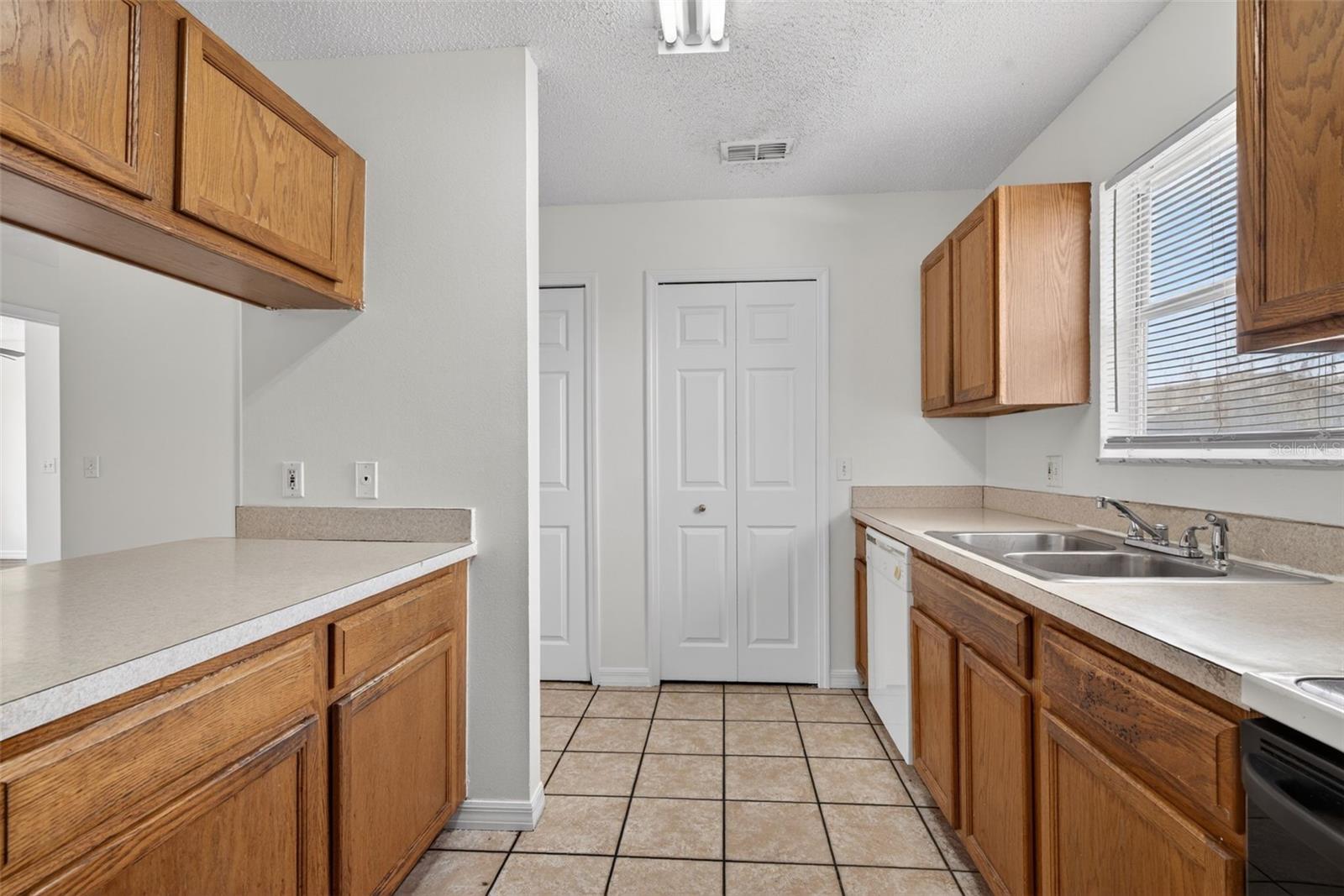 Image 18 of 31 For 170 Bowie Lane C