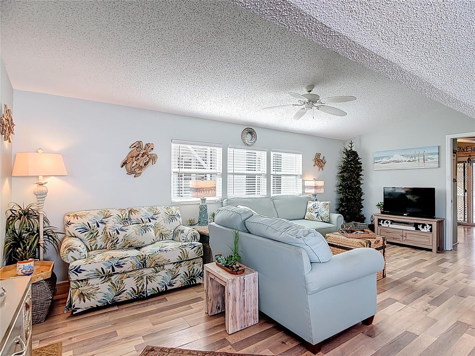 Image 10 of 29 For 9000 Us Hwy 192 # 537  537