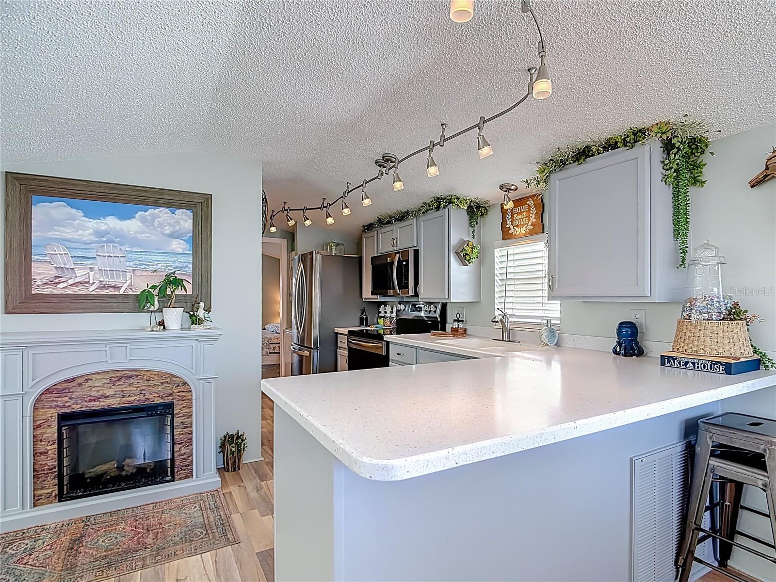 Image 14 of 29 For 9000 Us Hwy 192 # 537  537