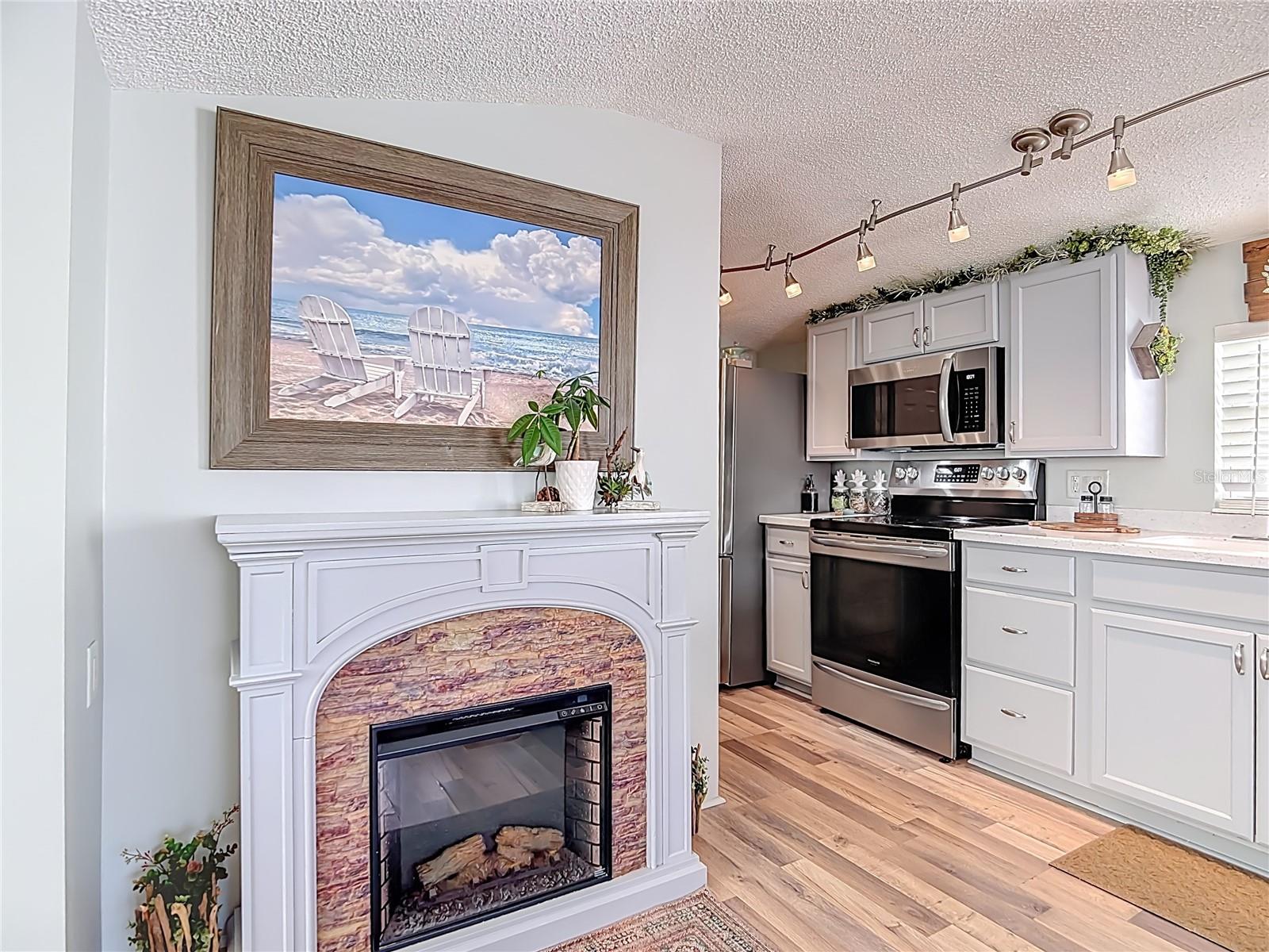 Image 16 of 29 For 9000 Us Hwy 192 # 537  537