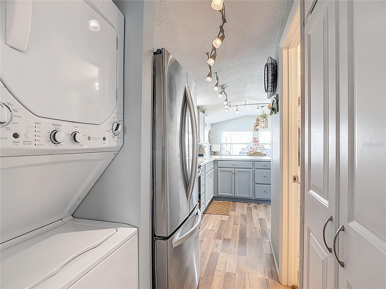 Image 21 of 29 For 9000 Us Hwy 192 # 537  537