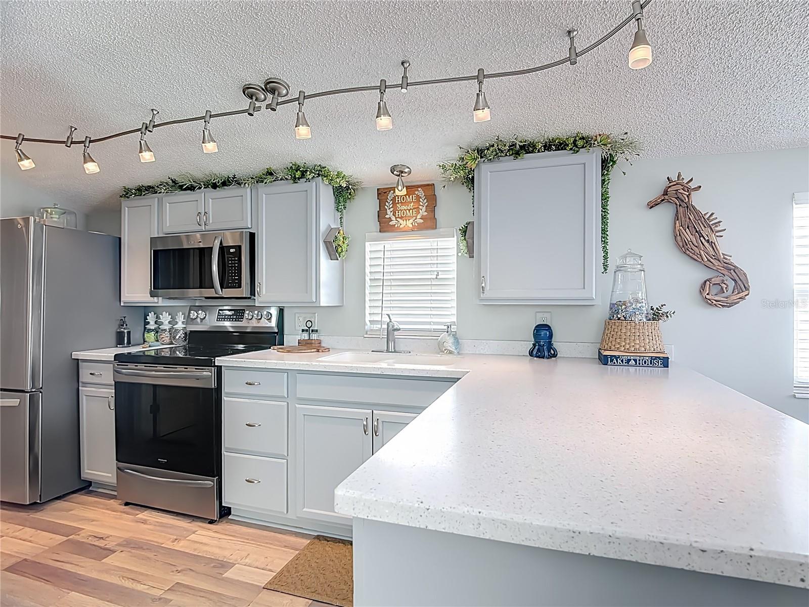 Image 3 of 29 For 9000 Us Hwy 192 # 537  537