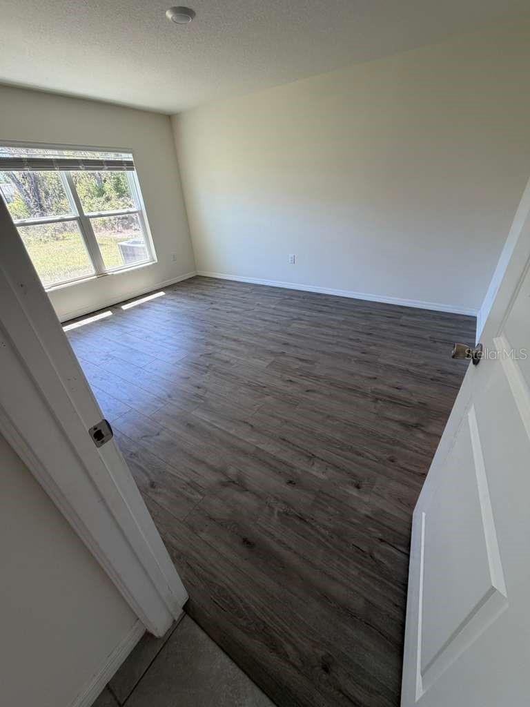 Image 19 of 22 For 1620 168th Loop