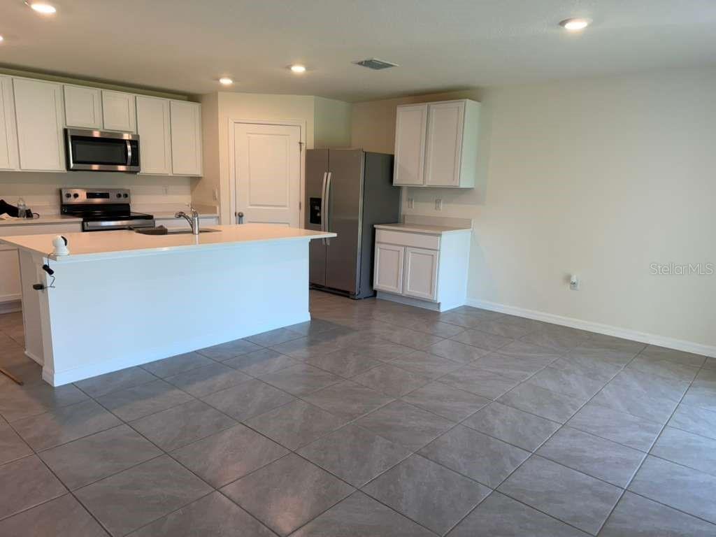 Image 5 of 22 For 1620 168th Loop